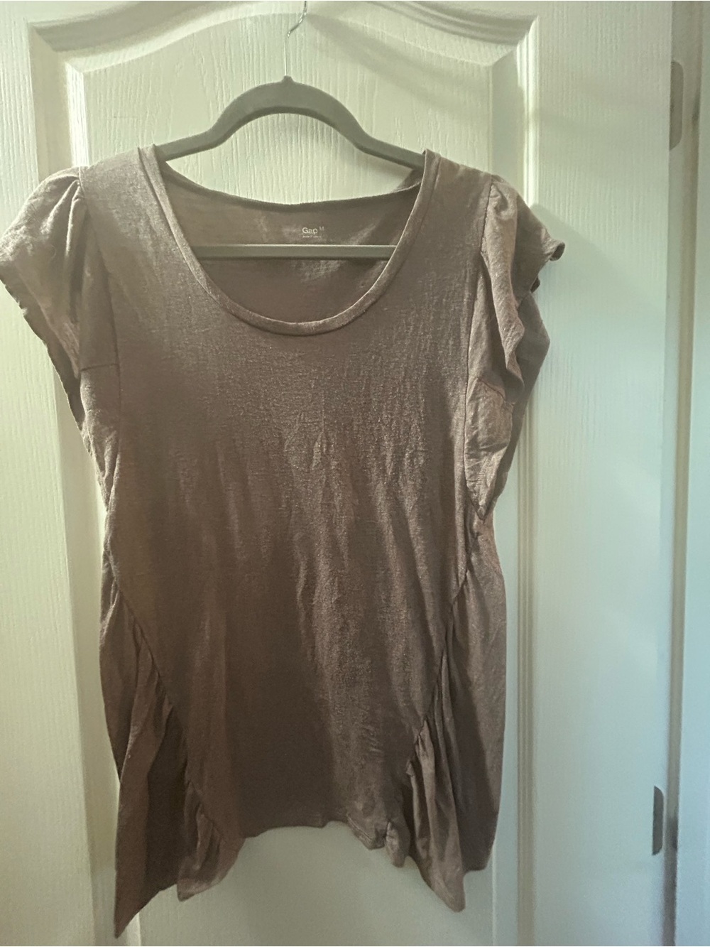GAP Taupe Scoop Neck Short Sleeve Women's Top